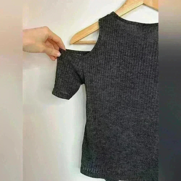 Topshop Women’s Grey Ribbed Sleeve Cut Out Punk Grunge Short  Sleeve Shirt Small - Picture 9 of 9